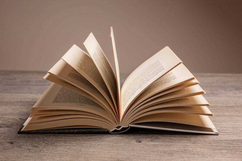Библиотерапия: Как книгите лекуват ума и душата